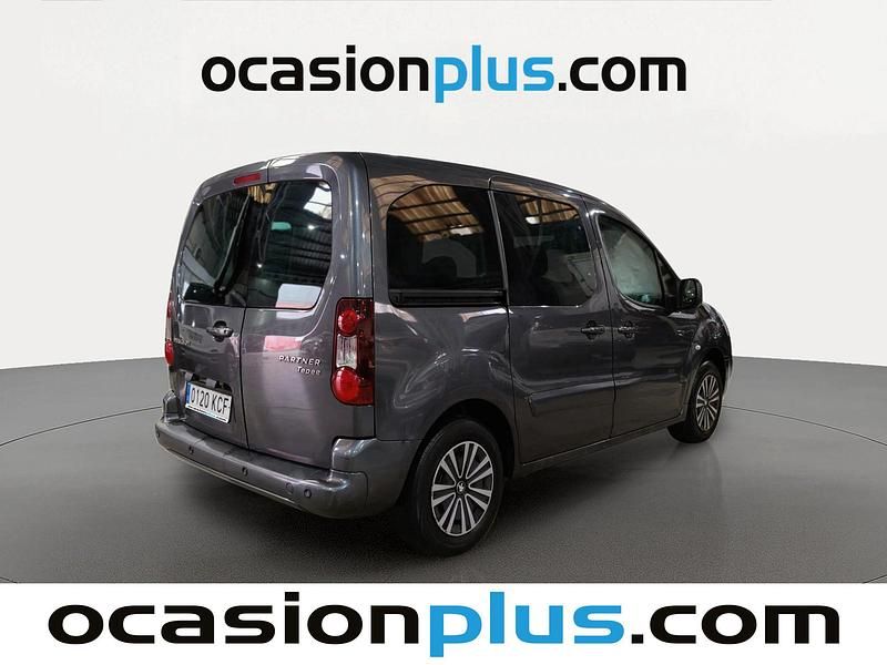 Usado Peugeot Partner Tepee Active 100 CV (73 kW) 2017 Gris Monovolumen