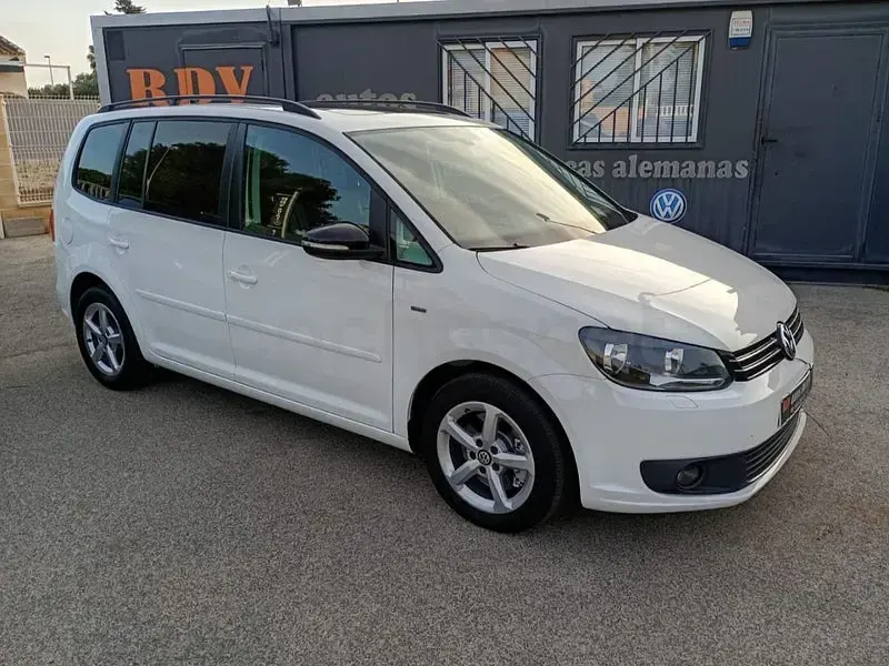 Usado VW Touran Sport 140 CV (102 kW) 2012 Blanco Monovolumen