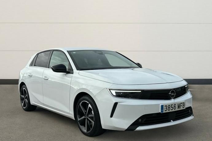 Usado Opel Astra Elegance 131 CV (96 kW) 2023 Blanco Utilitario