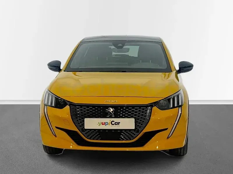 Usado Peugeot 208 GT 100 CV (73 kW) 2023 Amarillo Utilitario