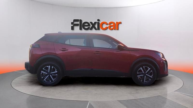 Usado Peugeot 2008 Active 102 CV (75 kW) 2023 Granate SUV