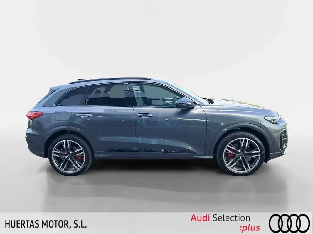 Usado Audi Q5 367 CV (269 kW) 2026 Gris SUV