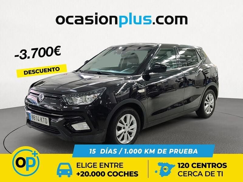 Usado Ssangyong (KGM) Tivoli Limited 128 CV (94 kW) 2019 Negro SUV