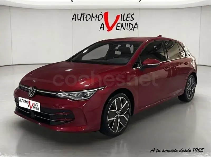 Usado VW Golf VIII 116 CV (85 kW) 2024 Rojo Berlina