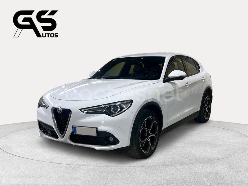 Blanco Usado 2019 Alfa Romeo Stelvio Executive SUV | 24.750 € (Precio justo) - Imagen 1/4
