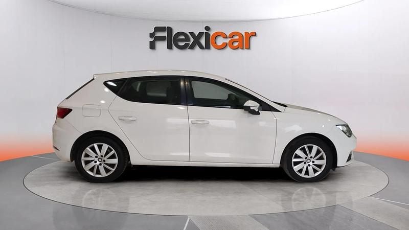 Begagnad Seat Leon Reference 115 HK (84 kW) 2018 Vit Sedan
