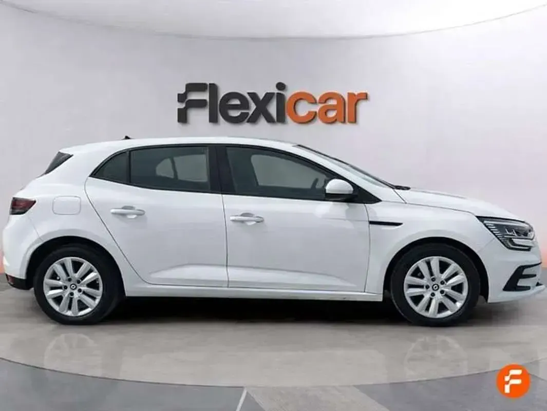 Usado Renault Mégane IV Techno 116 CV (85 kW) 2022 Blanco Utilitario