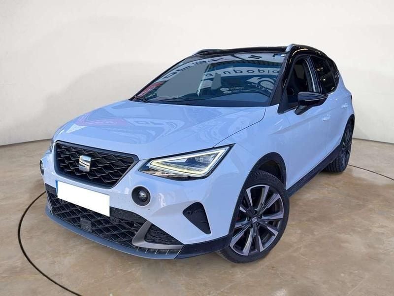 Usado Seat Arona FR 150 CV (110 kW) 2025 Blanco SUV