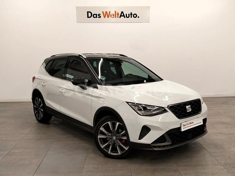 Usado Seat Arona FR 115 CV (84 kW) 2025 Blanco SUV