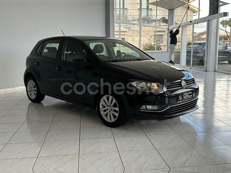 Negro Usado 2015 VW Polo Advance Berlina | 11.990 € (Un poco caro) - Imagen 1/4