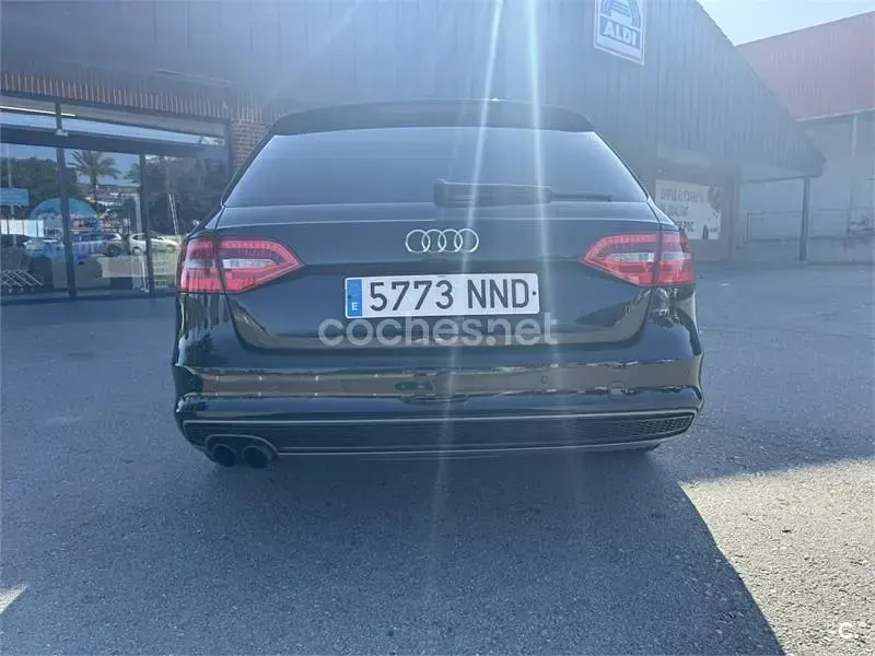 Usado Audi A4 S-Line 190 CV (139 kW) 2014 Negro Familiar