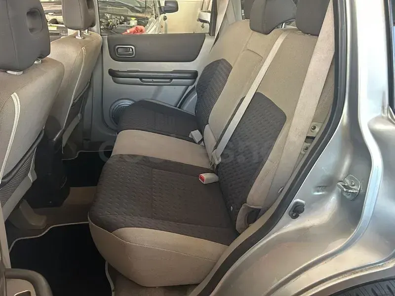 Usado Nissan X-Trail 136 CV (100 kW) 2004 Gris / plata SUV