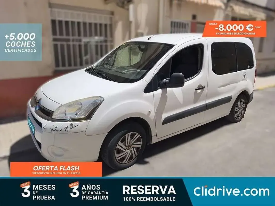 Usado Citroën Berlingo Attraction 75 CV (55 kW) 2013 Blanco Monovolumen
