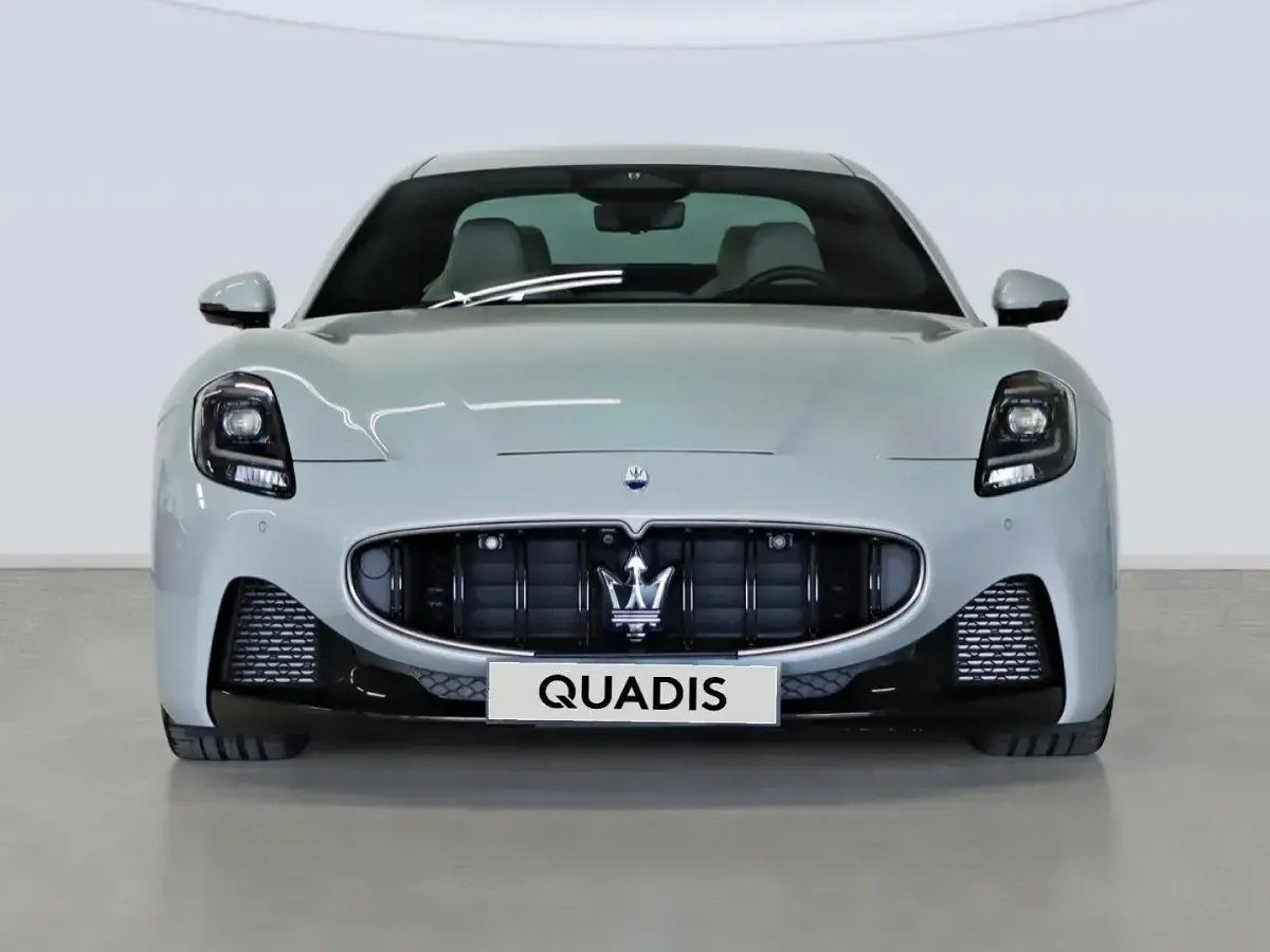Nuevo Maserati Granturismo 489 CV (359 kW) 2026 Gris plata Coupe