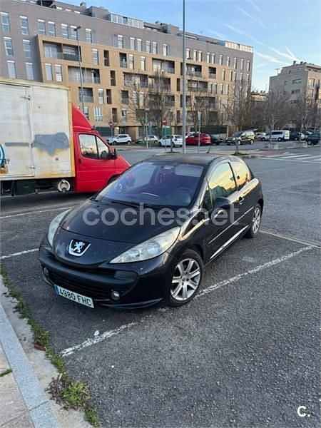 Usado Peugeot 207 110 CV (80 kW) 2007 Negro Berlina