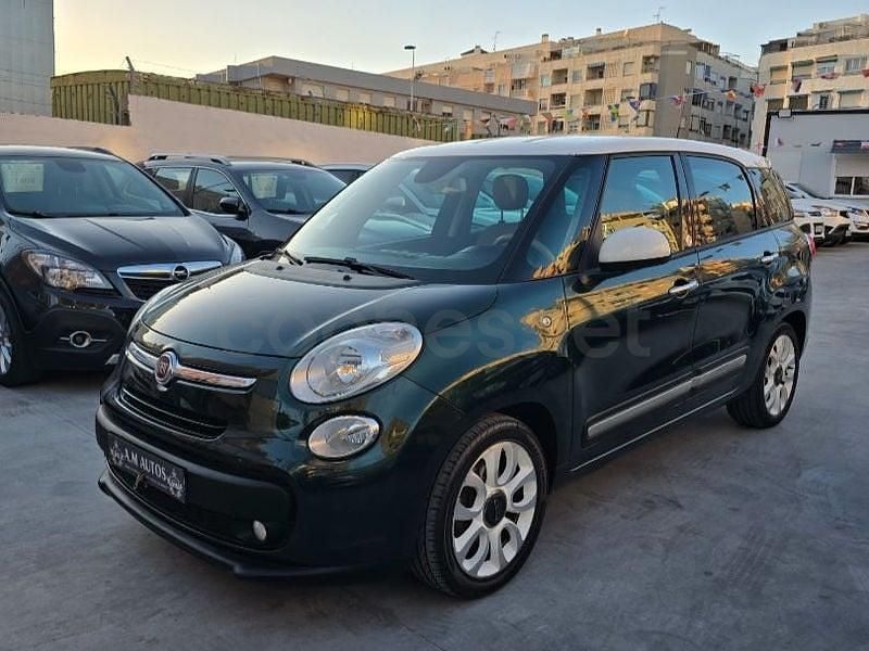Usado Fiat 500L Lounge 120 CV (88 kW) 2014 Verde Monovolumen