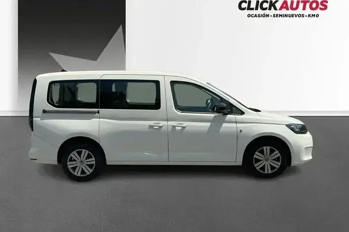 Usado VW Caddy 122 CV (89 kW) 2025 Negro Monovolumen