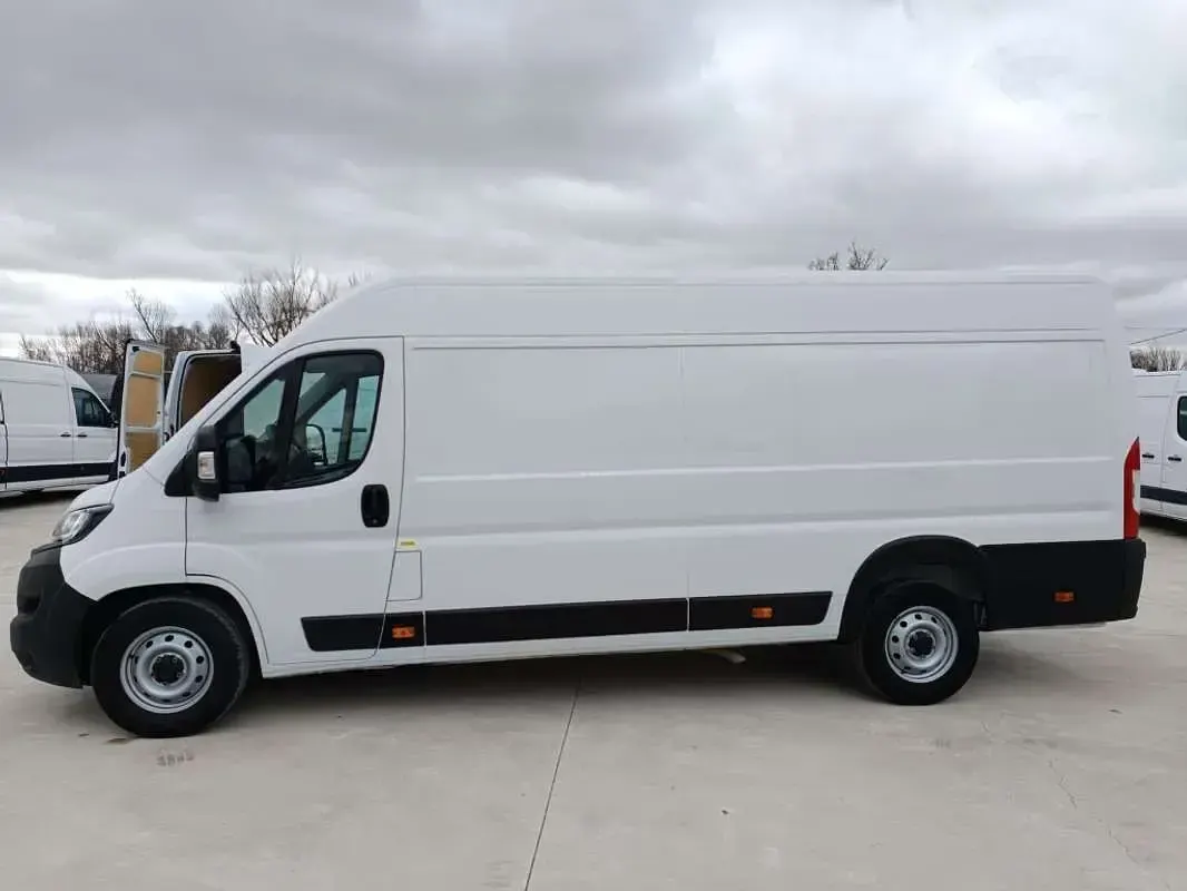 Usado Fiat Ducato 140 CV (102 kW) 2022 Blanco Van