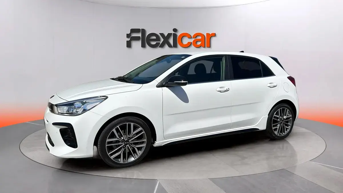 Usado Kia Rio GT-Line 120 CV (88 kW) 2020 Blanco Berlina
