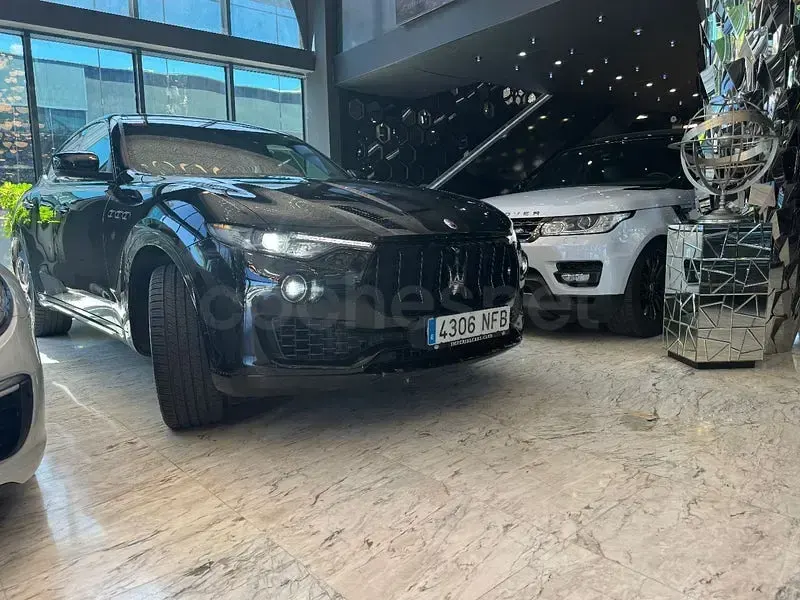 Usado Maserati Levante 430 CV (316 kW) 2018 Negro SUV