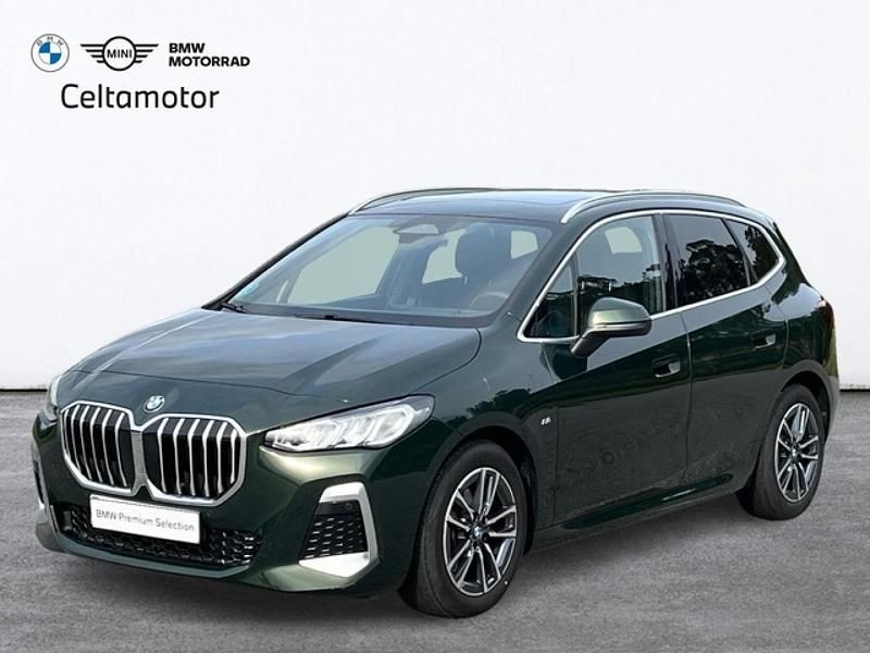 Sanremo green metalizado Usado 2024 BMW 218 Active Tourer Monovolumen | 34.950 € (Caro) - Imagen 1/4