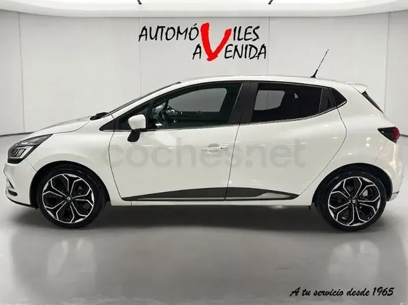 Usado Renault Clio IV Zen 90 CV (66 kW) 2019 Blanco Berlina