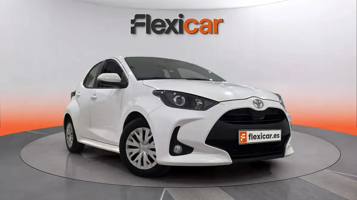 Usado Toyota Yaris Comfort 72 CV (52 kW) 2023 Utilitario