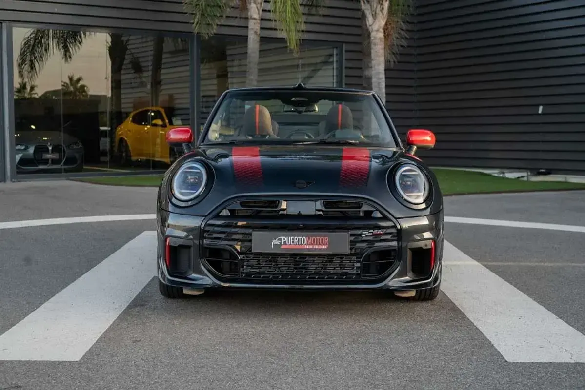 Usado Mini John Cooper Works Cabriolet 231 CV (169 kW) 2025 Negro Descapotable