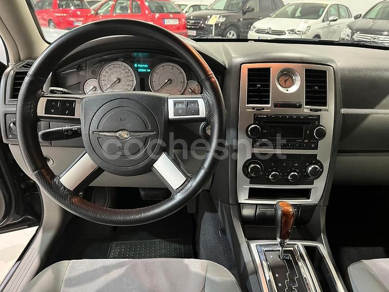 Usado Chrysler 300C 218 CV (160 kW) 2007 Negro Berlina