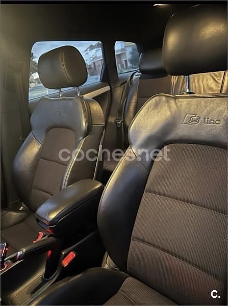 Usado Audi A3 S-Line 140 CV (102 kW) 2011 Granate Berlina