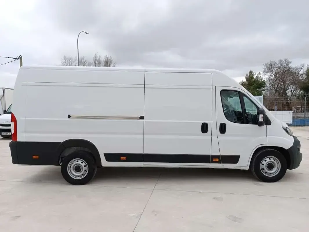Usado Fiat Ducato 140 CV (102 kW) 2022 Blanco Van