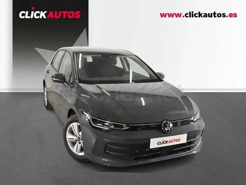 Usado VW Golf VIII 115 CV (84 kW) 2025 Gris / plata Berlina