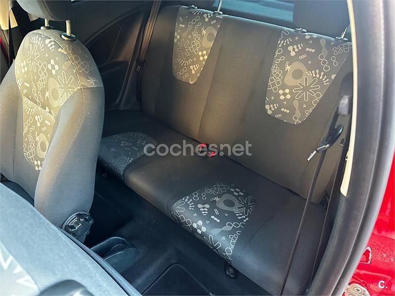 Usado Ford Ka 69 CV (50 kW) 2014 Rojo Berlina