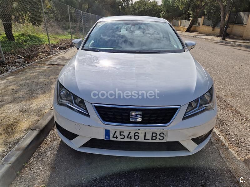 Usado Seat Leon Style 115 CV (84 kW) 2019 Blanco Berlina