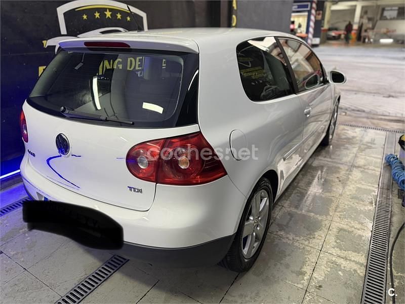Usado VW Golf V GT 105 CV (77 kW) 2007 Blanco Berlina