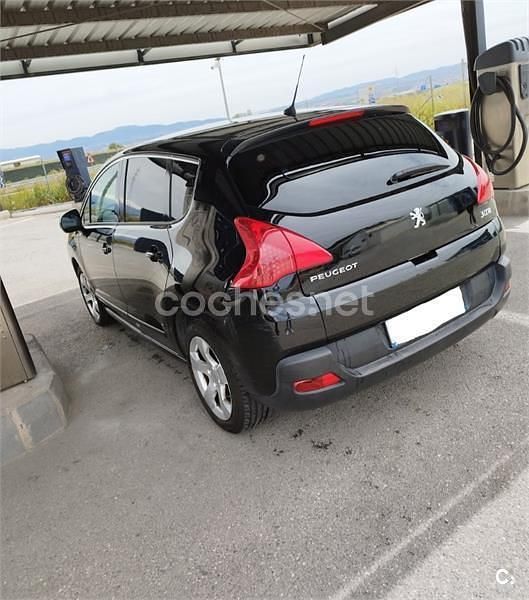 Usado Peugeot 3008 Premium 110 CV (80 kW) 2010 Negro Berlina
