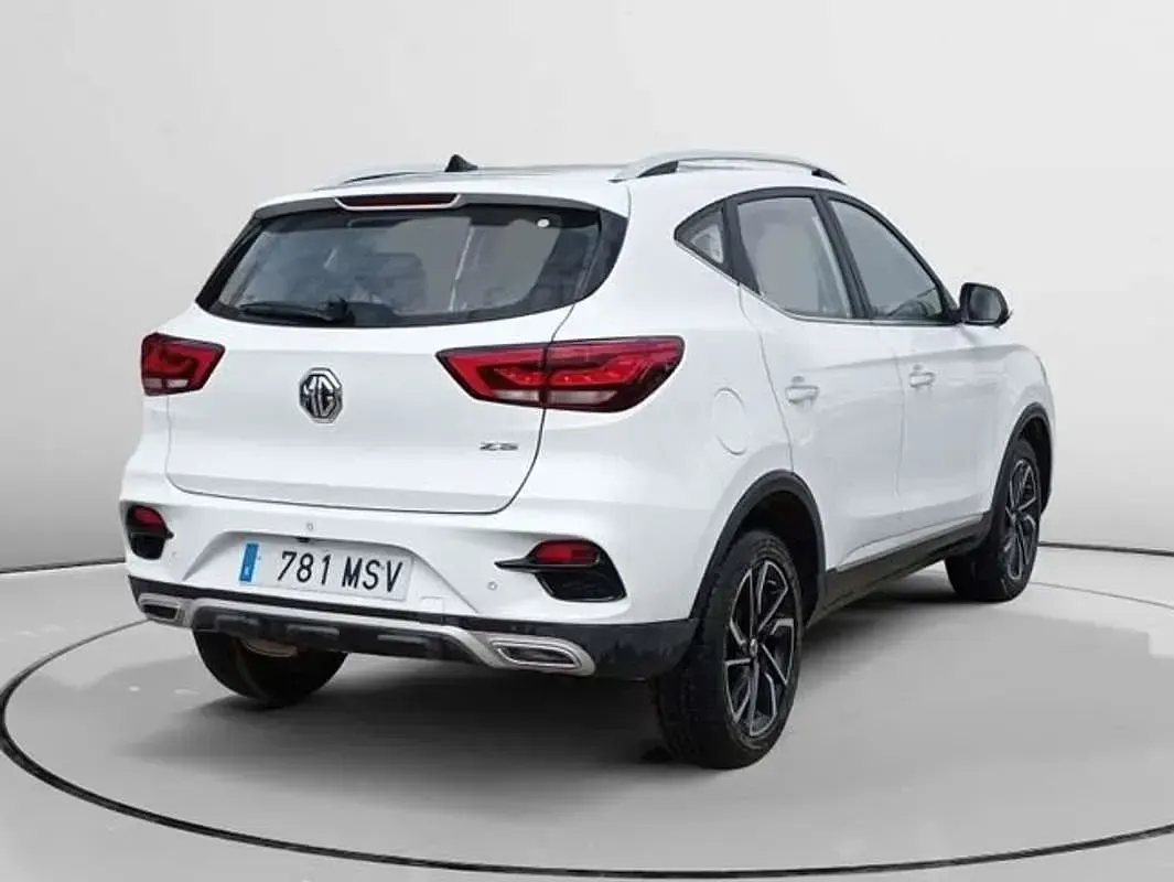 Usado MG ZS Luxury 106 CV (77 kW) 2024 Blanco SUV