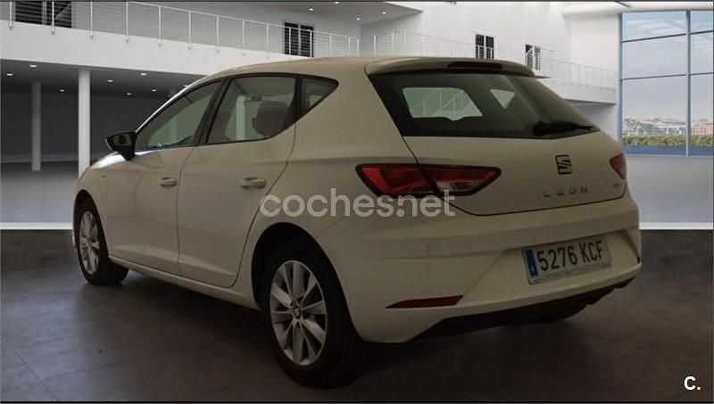 Käytetty Seat Leon Style Plus 115 HP (84 kW) 2017 Valkoinen Sedan