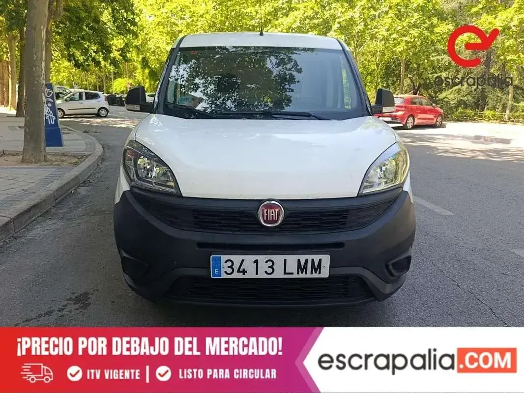 Usado Fiat Doblò 95 CV (69 kW) 2021 Blanco Monovolumen