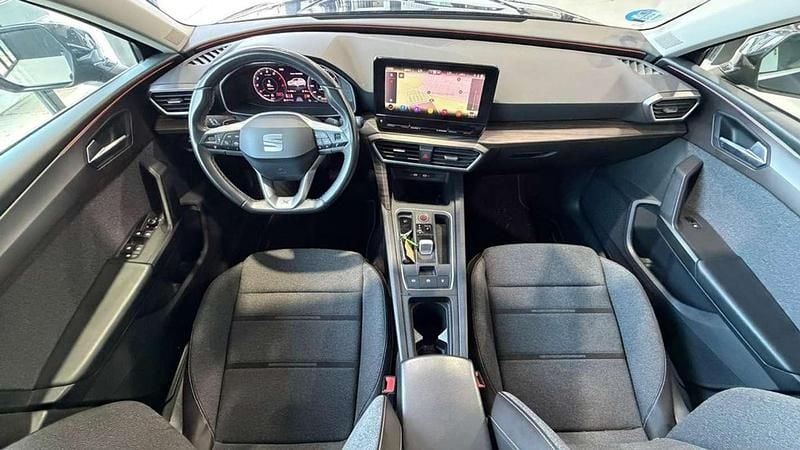Usado Seat Leon FR 150 CV (110 kW) 2021 Azul Familiar