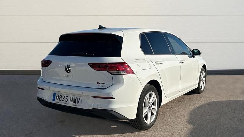 Usado VW Golf VIII Life 110 CV (80 kW) 2024 Blanco Utilitario