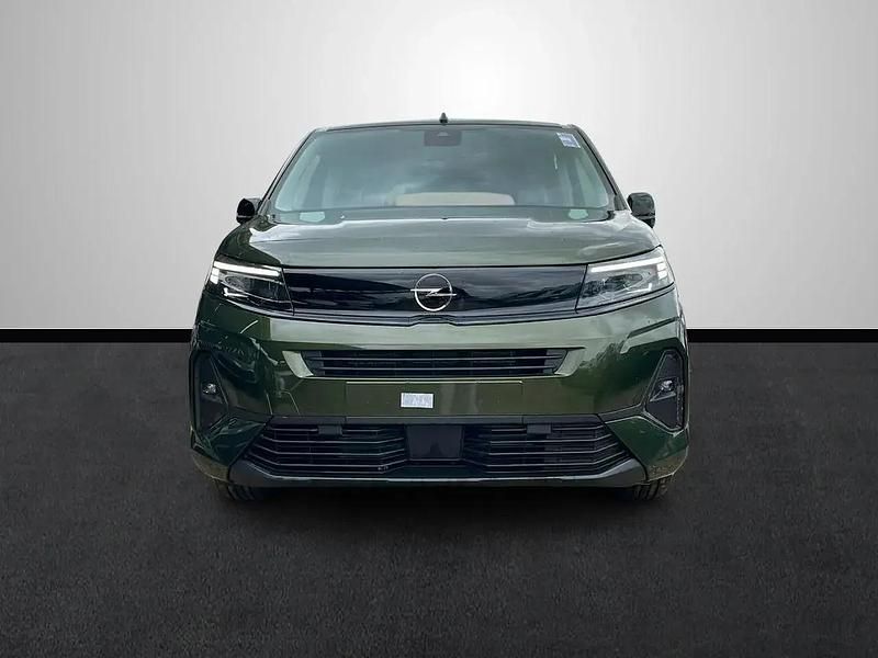 Novo Opel Combo S 100 HP (73 kW) 2025 Verde Monovolume