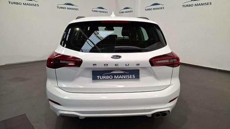 Usado Ford Focus ST-Line 125 CV (91 kW) 2022 Blanco Utilitario