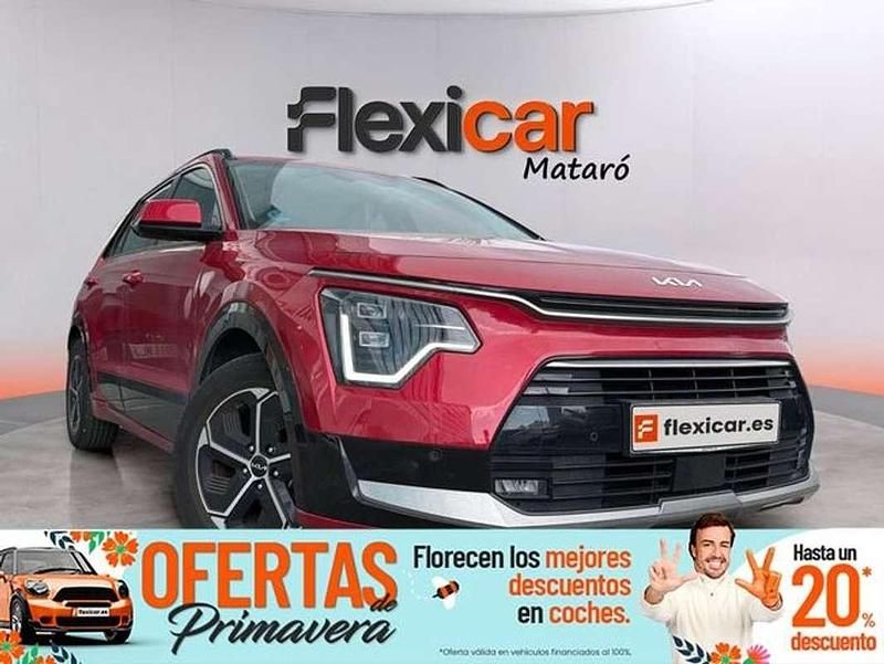 Usado Kia Niro 141 CV (103 kW) 2022 Rojo SUV