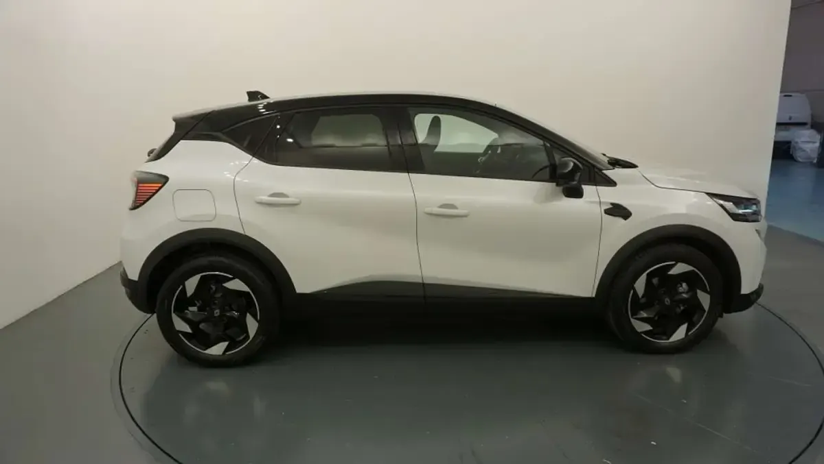 Usado Renault Captur Techno 101 CV (74 kW) 2025 SUV