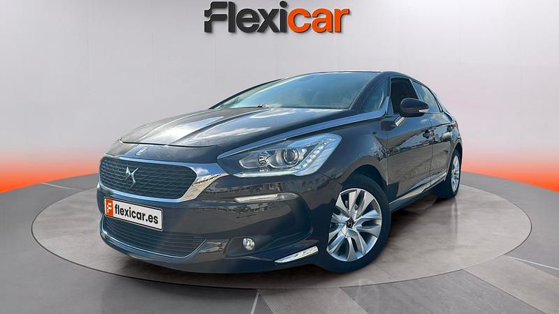Usado DS Automobiles DS5 Design 120 CV (88 kW) 2016 Azul Utilitario