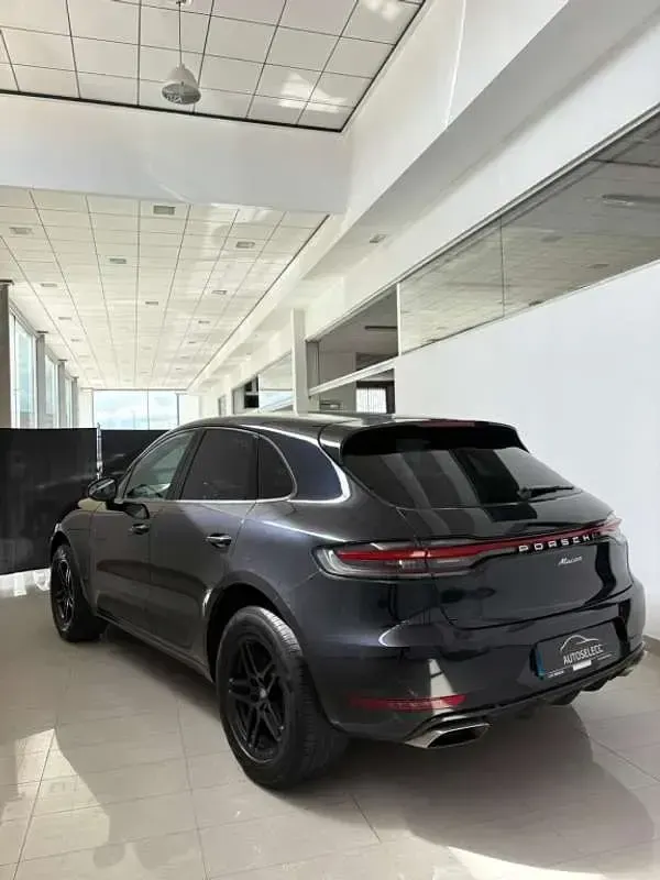 Usado Porsche Macan 245 CV (180 kW) 2020 Negro SUV