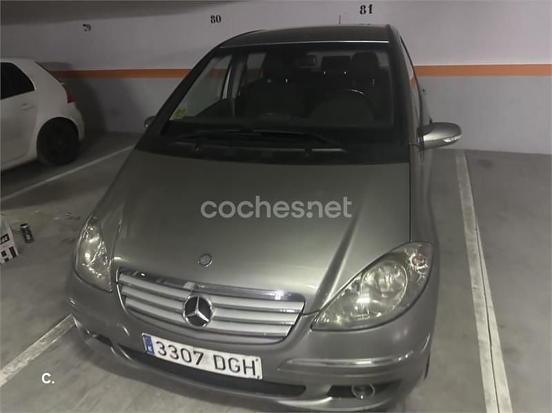Usado Mercedes A200 Elegance 140 CV (102 kW) 2005 Gris / plata Monovolumen