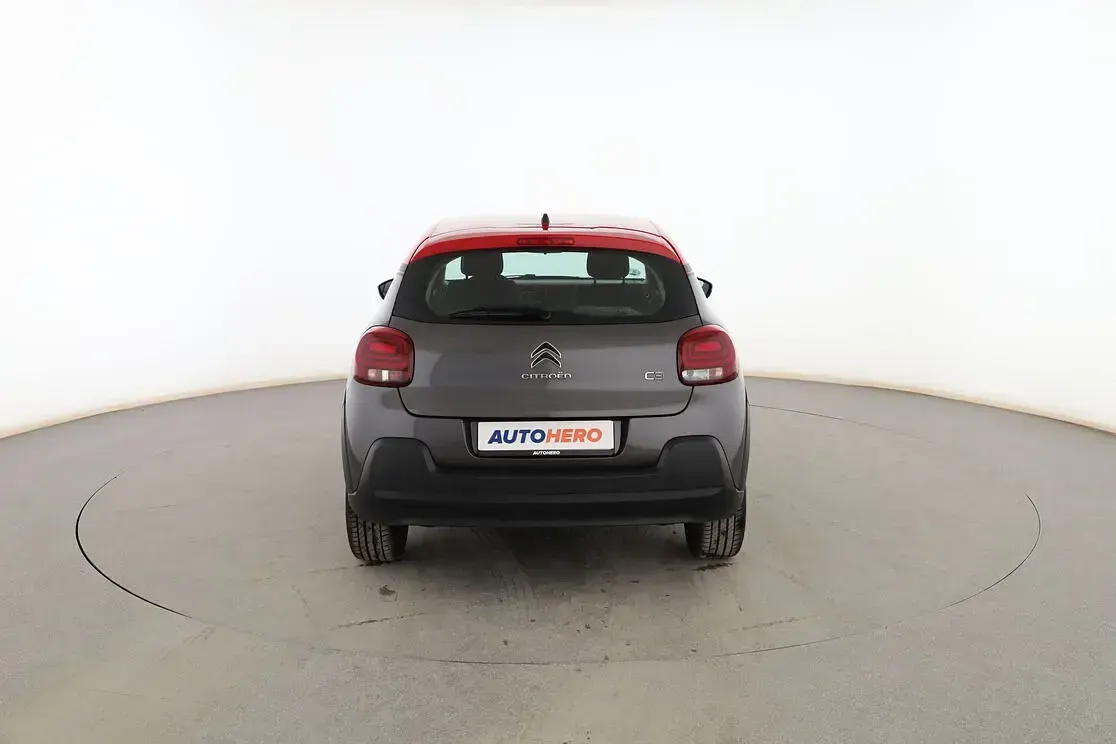 Usado Citroën C3 Feel 82 CV (60 kW) 2019 Gris Utilitario