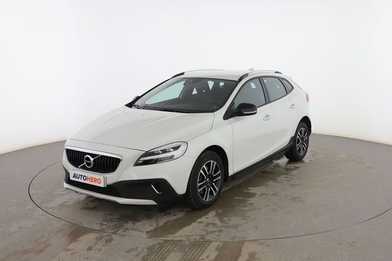Blanco Usado 2019 Volvo V40 CC Plus Familiar | 14.799 € (Buen precio) - Imagen 1/4